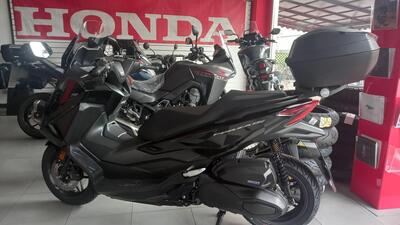 Honda Forza 350 (2025) nuova