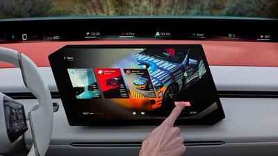BMW mette in discussione Apple CarPlay: i clienti preferiscono la navigazione integrata
