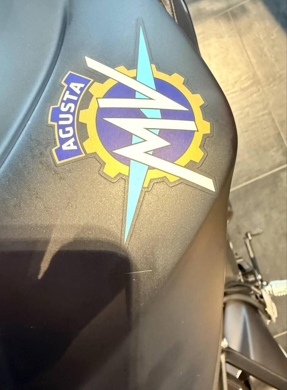 MV Agusta Brutale 1000 RR (2021 - 25) (11)