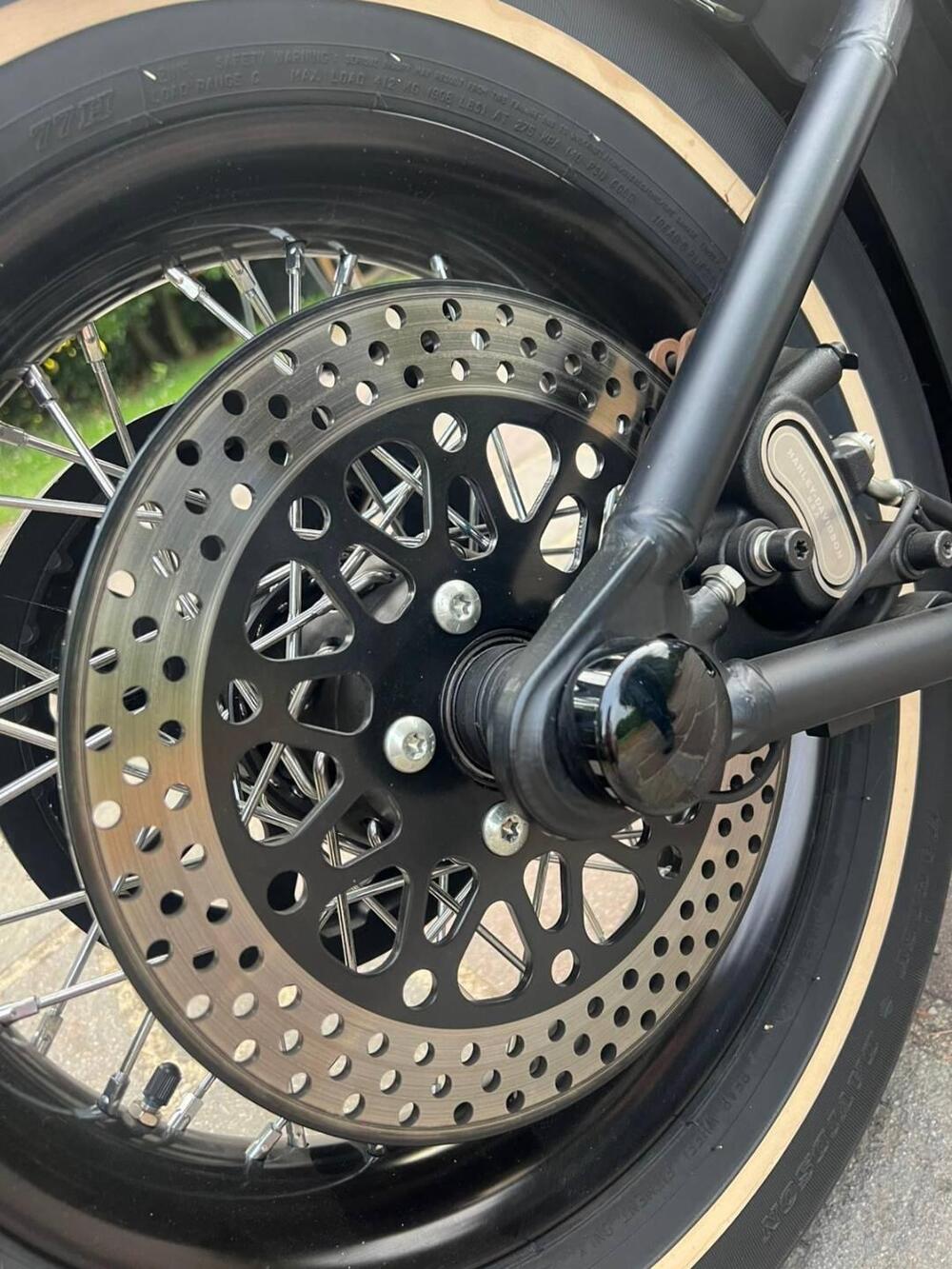 Harley-Davidson 1584 Blackline (2011 - 13) - FXS (11)