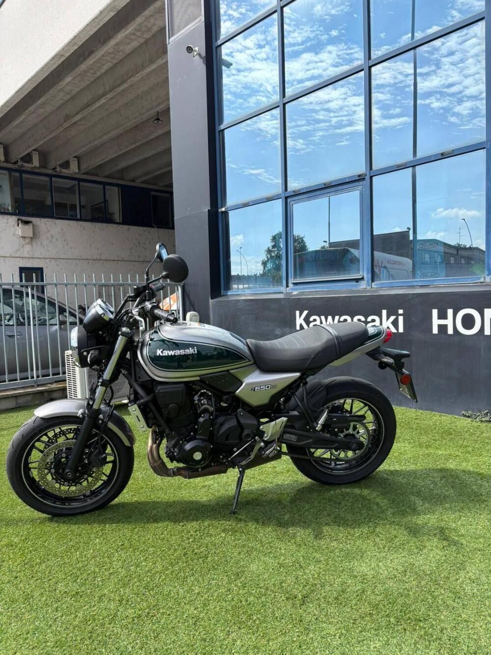 Kawasaki Z 650 RS (2022 - 24)