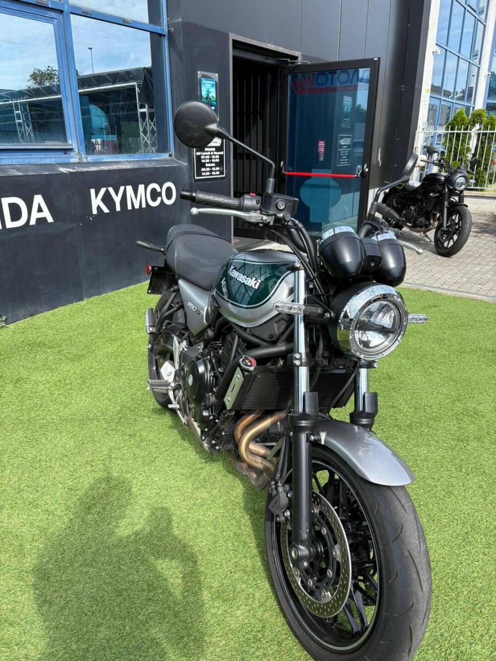 Kawasaki Z 650 RS (2022 - 24) (4)