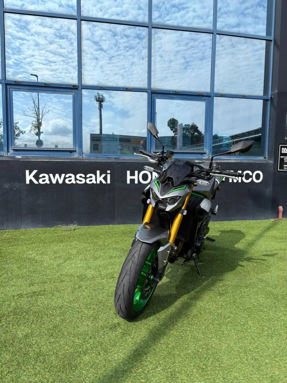 Kawasaki Z 900 SE (2025 - 26)