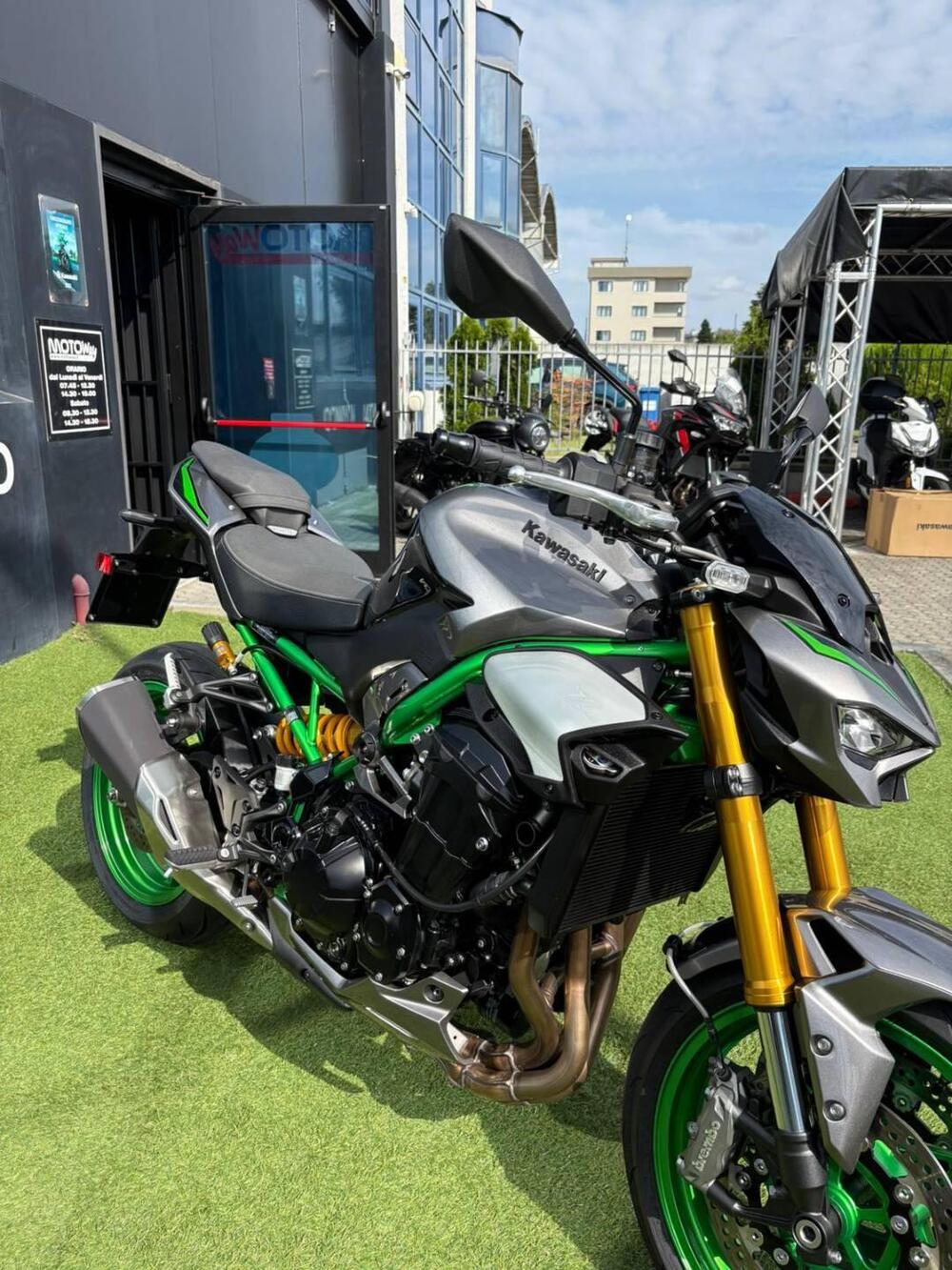 Kawasaki Z 900 SE (2025 - 26) (3)