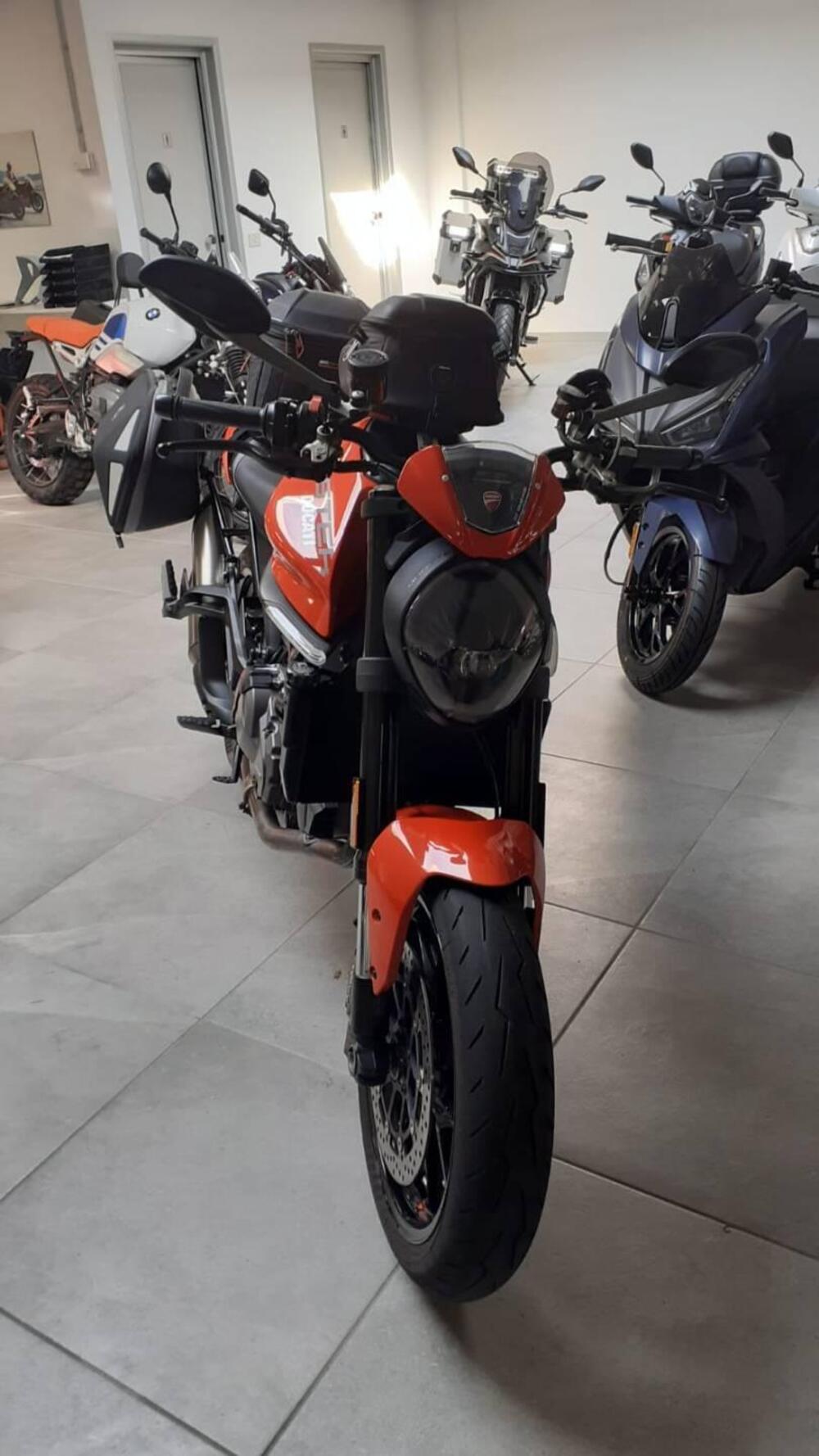 Ducati Monster 937 (2021 - 25) (5)