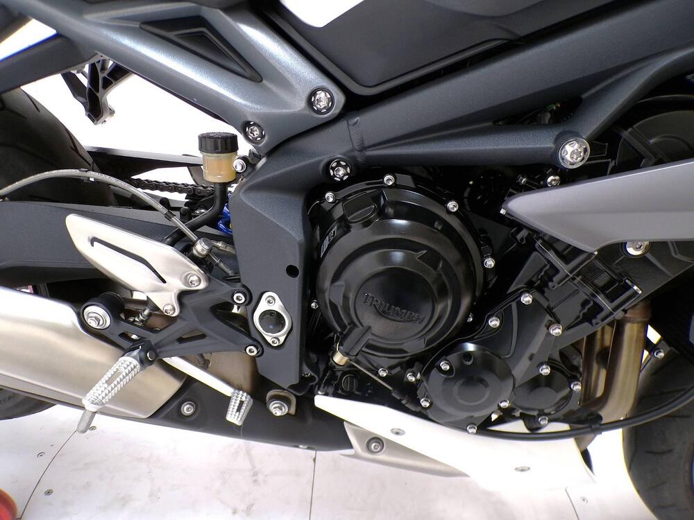 Triumph Street Triple ABS (2013 - 17) (7)