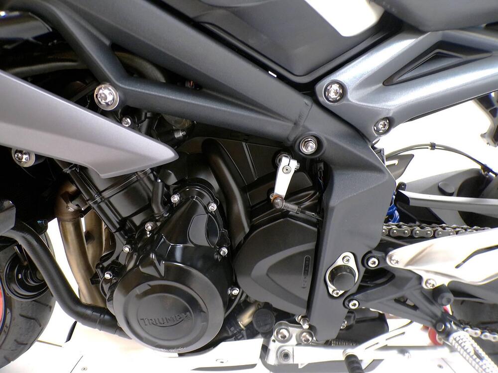 Triumph Street Triple ABS (2013 - 17) (8)