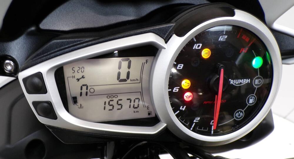 Triumph Street Triple ABS (2013 - 17) (13)