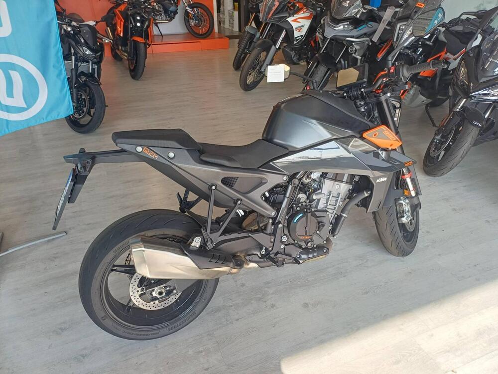 KTM 990 Duke (2024 - 26) (5)