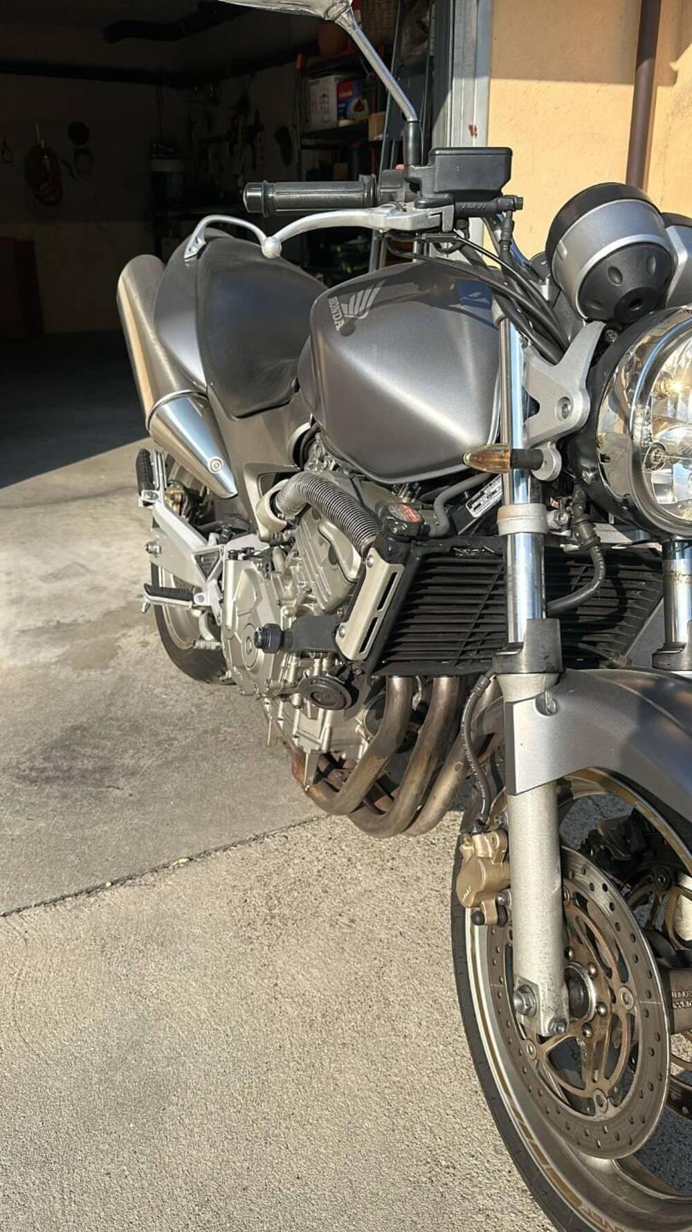 Honda Hornet 600 (2005 - 06) (3)