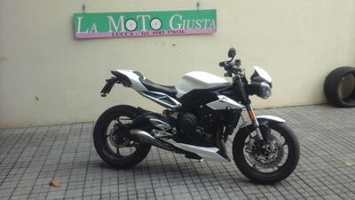 Triumph Street Triple RS (2017 - 19) usata