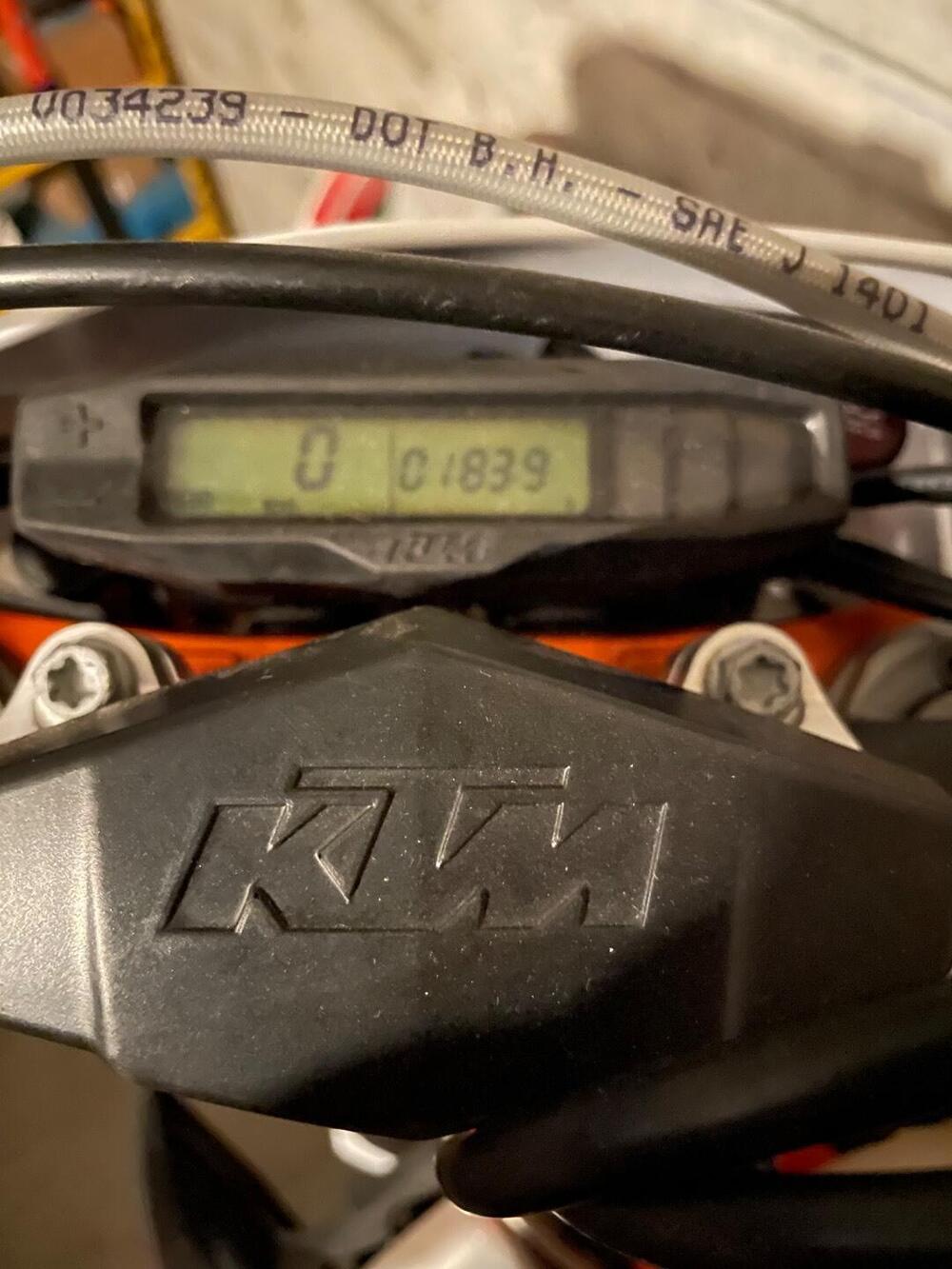 KTM 300 EXC E Six Days TPI (2020) (6)