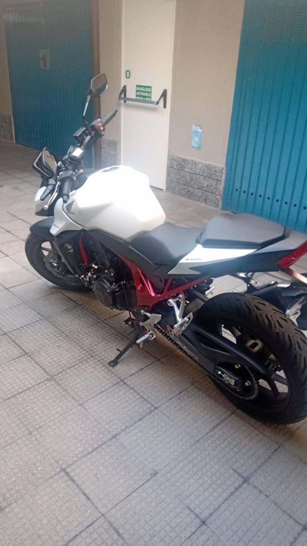 Honda CB 750 Hornet (2025) (5)