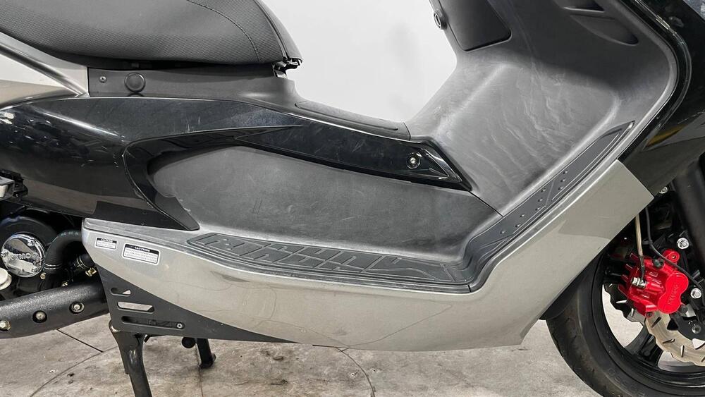 Kymco Xciting 300i R (2007 - 14) (7)