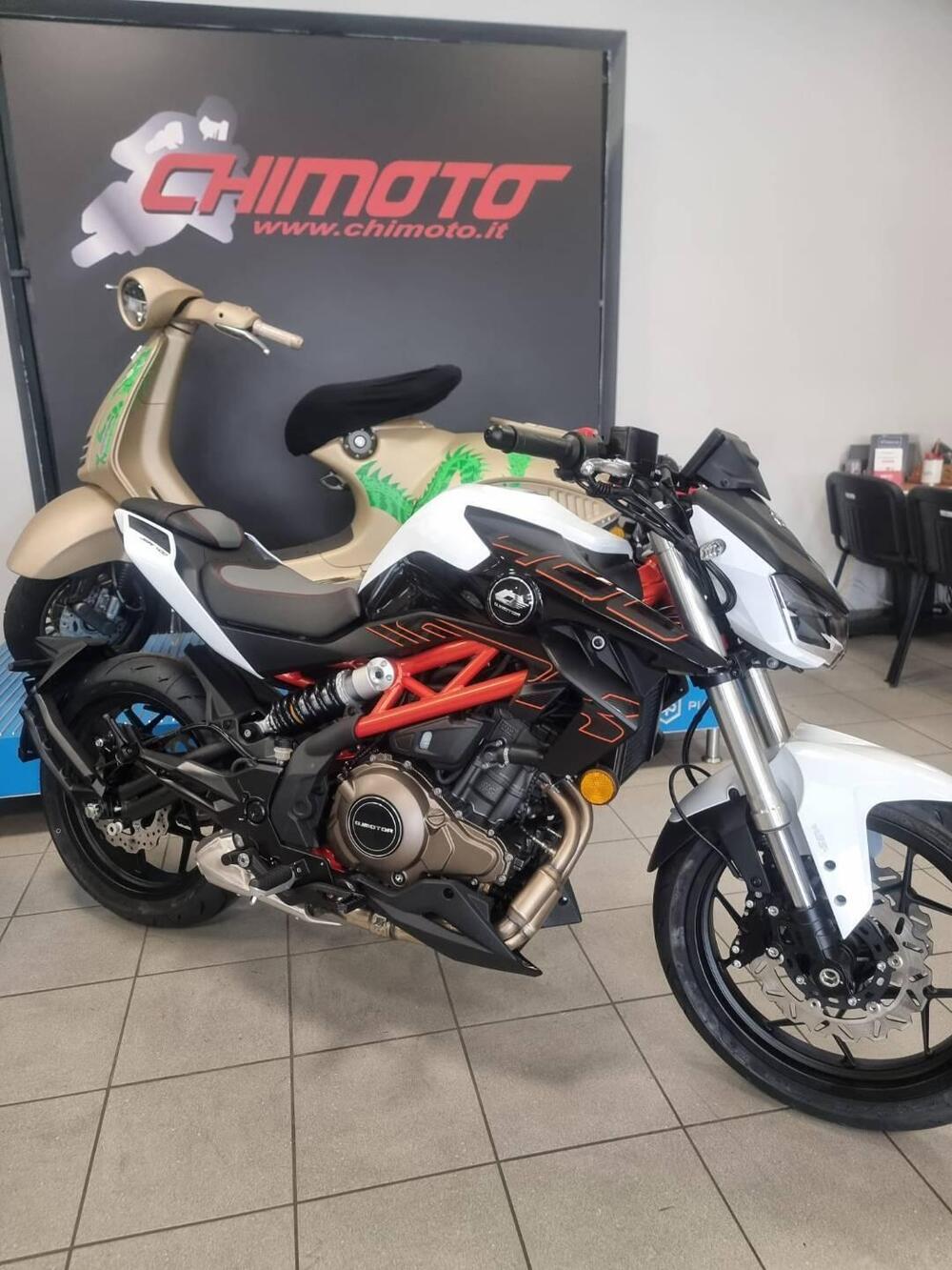 QJ Motor SRK 400 (2023 - 25)