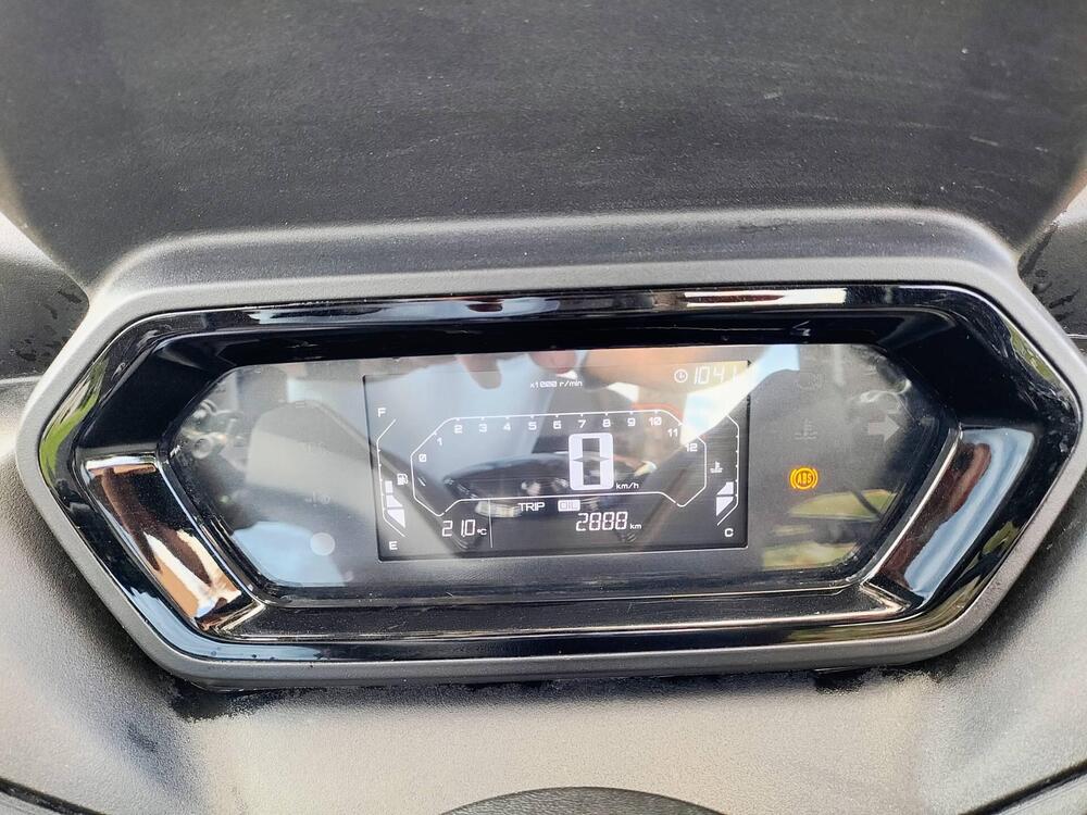 Yamaha X-Max 300 (2021 - 24) (2)