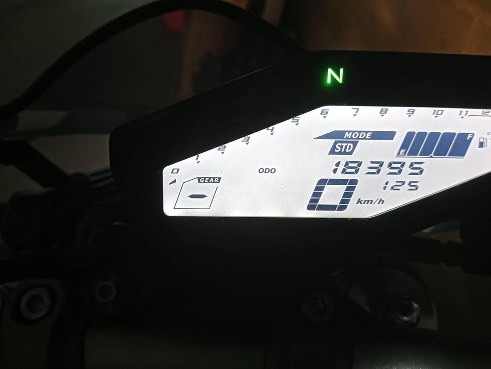 Yamaha MT-09 ABS (2016) (4)