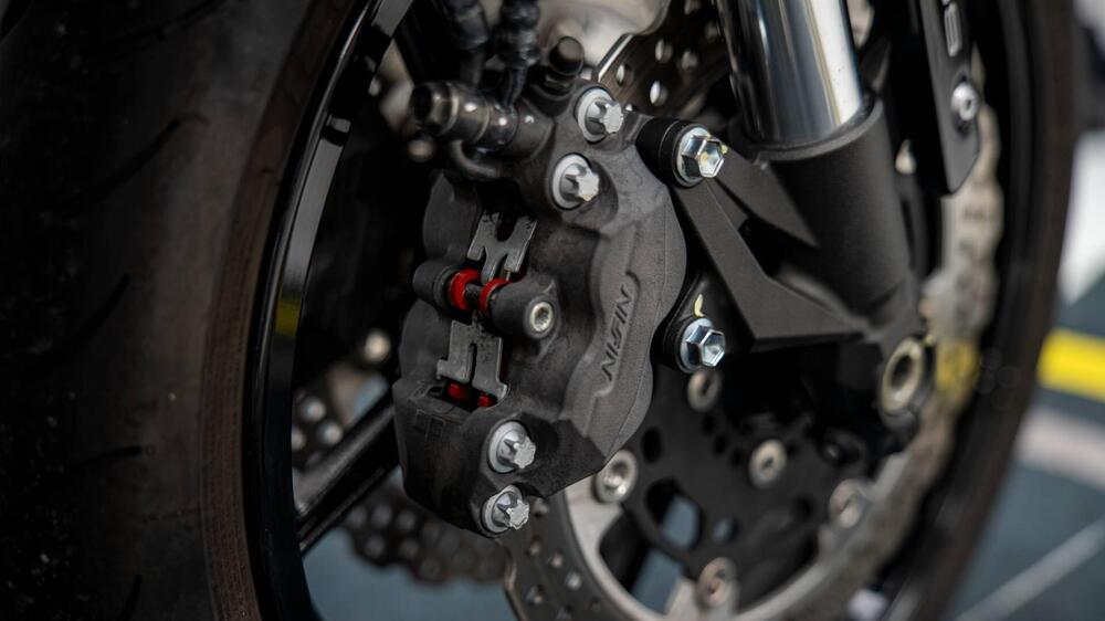 Kawasaki Z 800 e ABS (2012 - 16) (15)