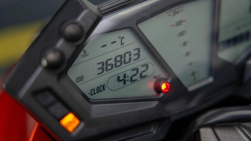 Kawasaki Z 800 e ABS (2012 - 16) (20)