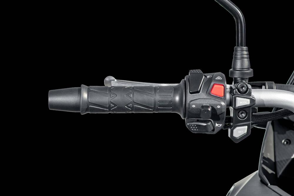 Cyclone RX600 (2025 - 26) (5)