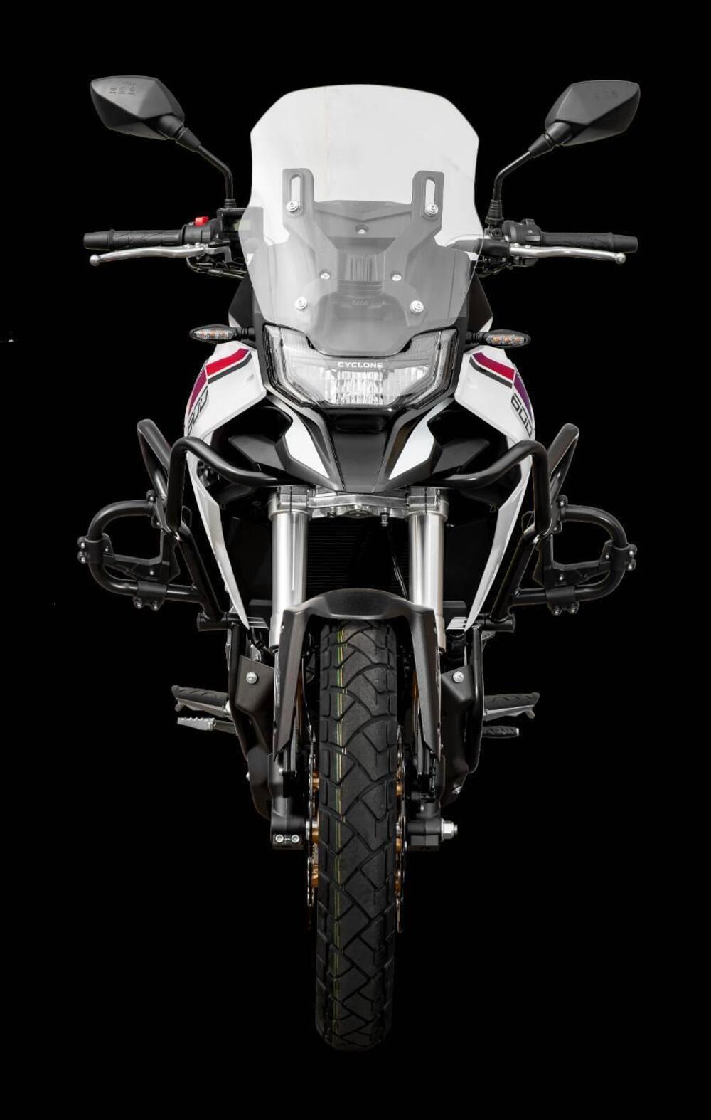 Cyclone RX600 (2025 - 26) (7)