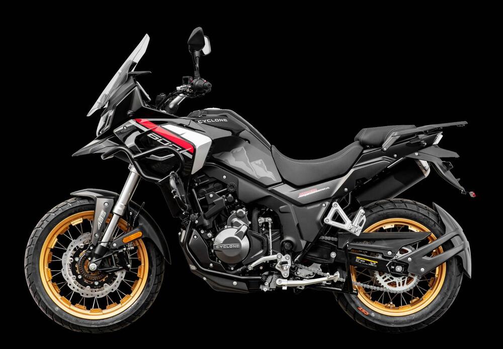 Cyclone RX600 (2025 - 26) (15)