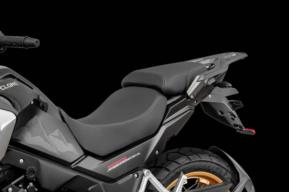 Cyclone RX600 (2025 - 26) (18)