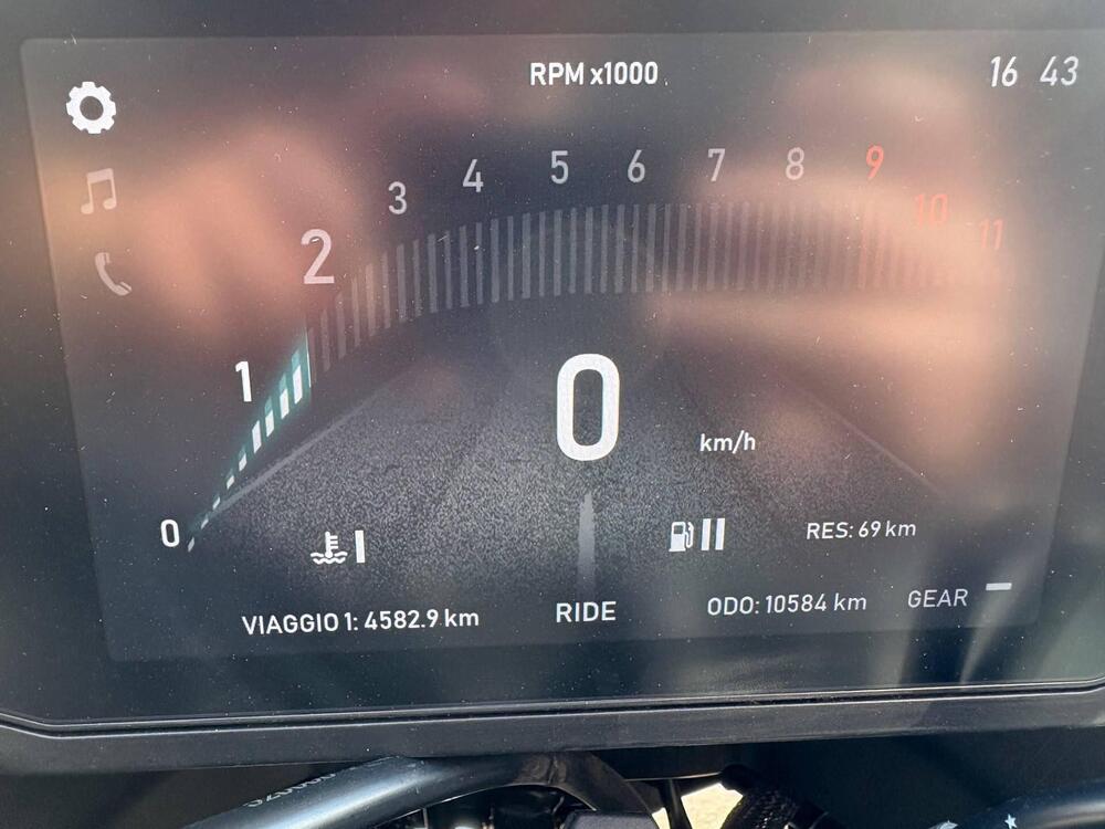 Moto Morini X-Cape 650 (2021 - 25) (2)