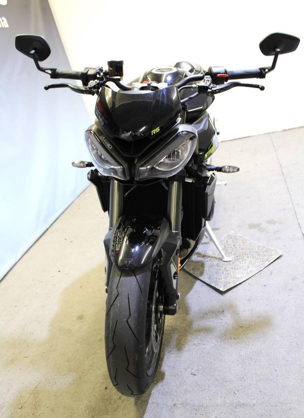 Triumph Street Triple 765 RS (2023 - 26) (13)