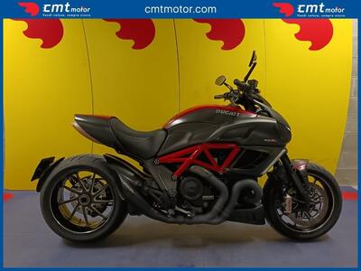 Ducati Diavel 1200 Carbon (2010 - 13) usata