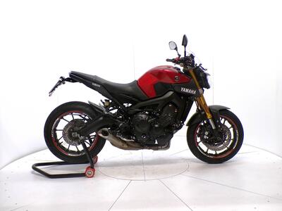 Yamaha MT-09 ABS (2016) usata