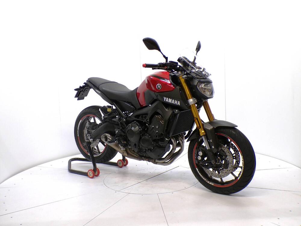 Yamaha MT-09 ABS (2016) (2)