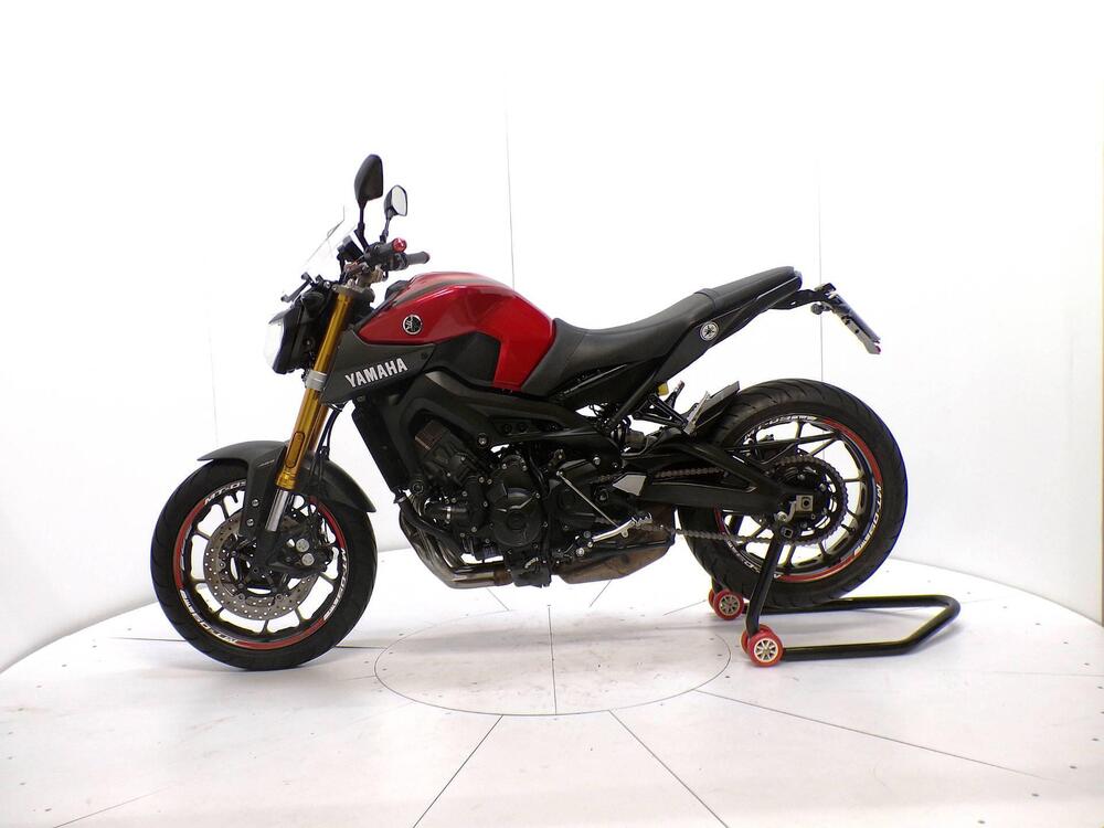 Yamaha MT-09 ABS (2016) (4)