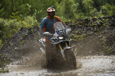 Honda Africa Twin, in Galles per riscoprire la moto totale