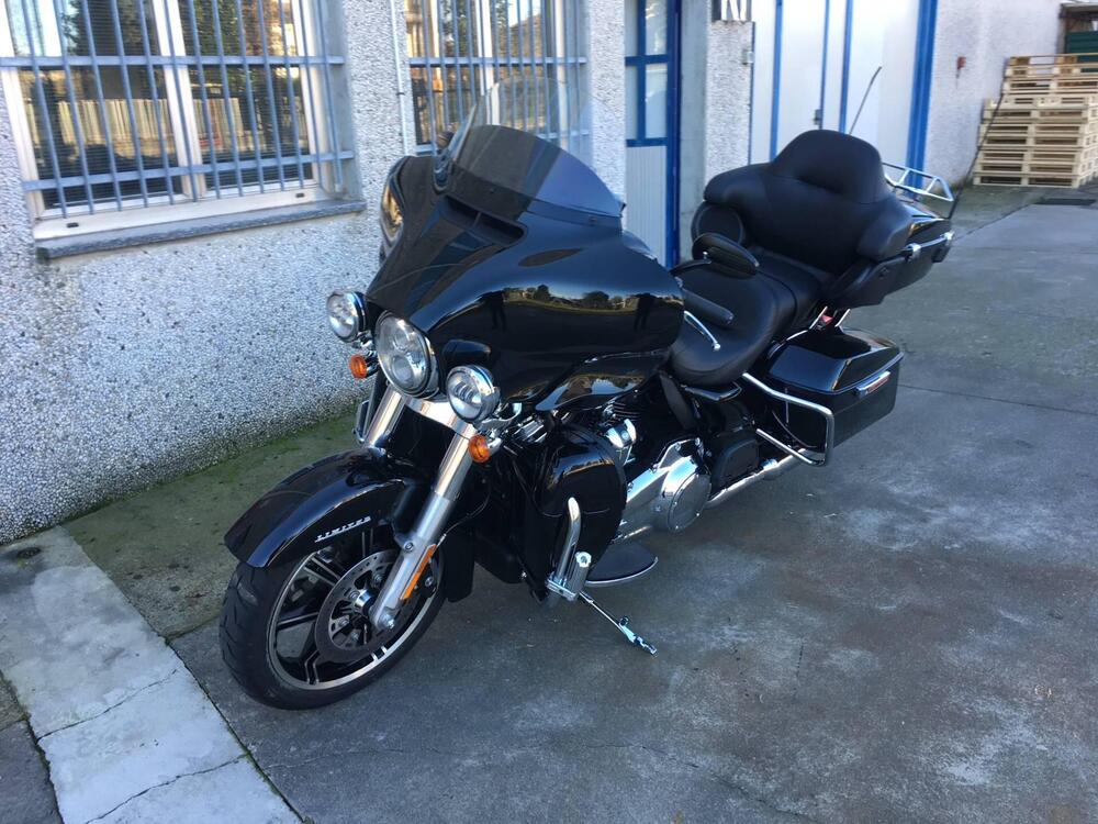 Harley-Davidson 114 Electra Glide Ultra Limited (2020) - FLHTK (2)