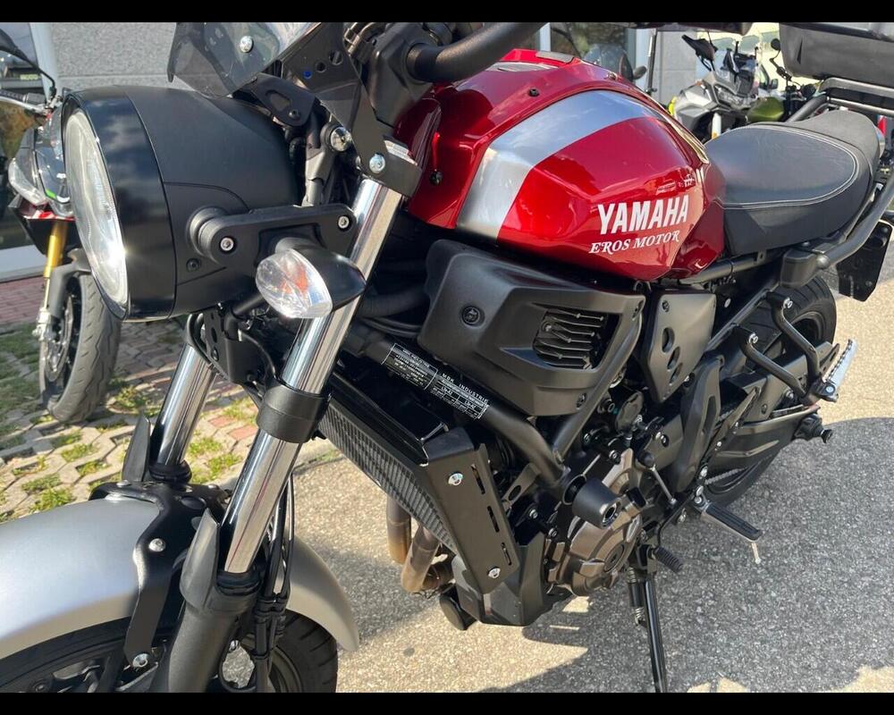 Yamaha XSR 700 ABS (2016 - 20) (9)