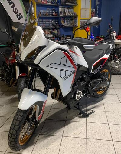 Moto Morini X-Cape 700 Gold Edition (2025) nuova