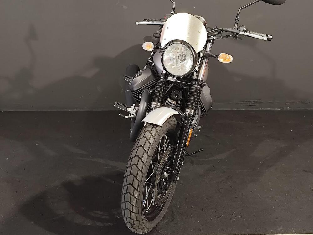 Moto Guzzi V7 III Rough (2018 - 20) (3)