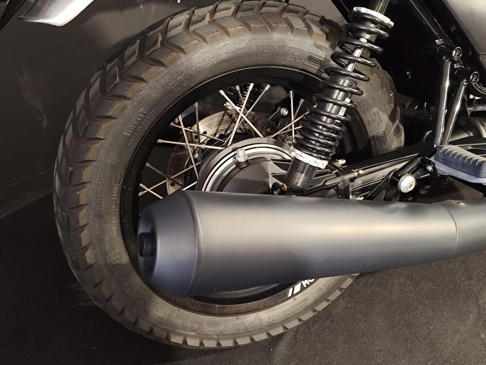 Moto Guzzi V7 III Rough (2018 - 20) (19)