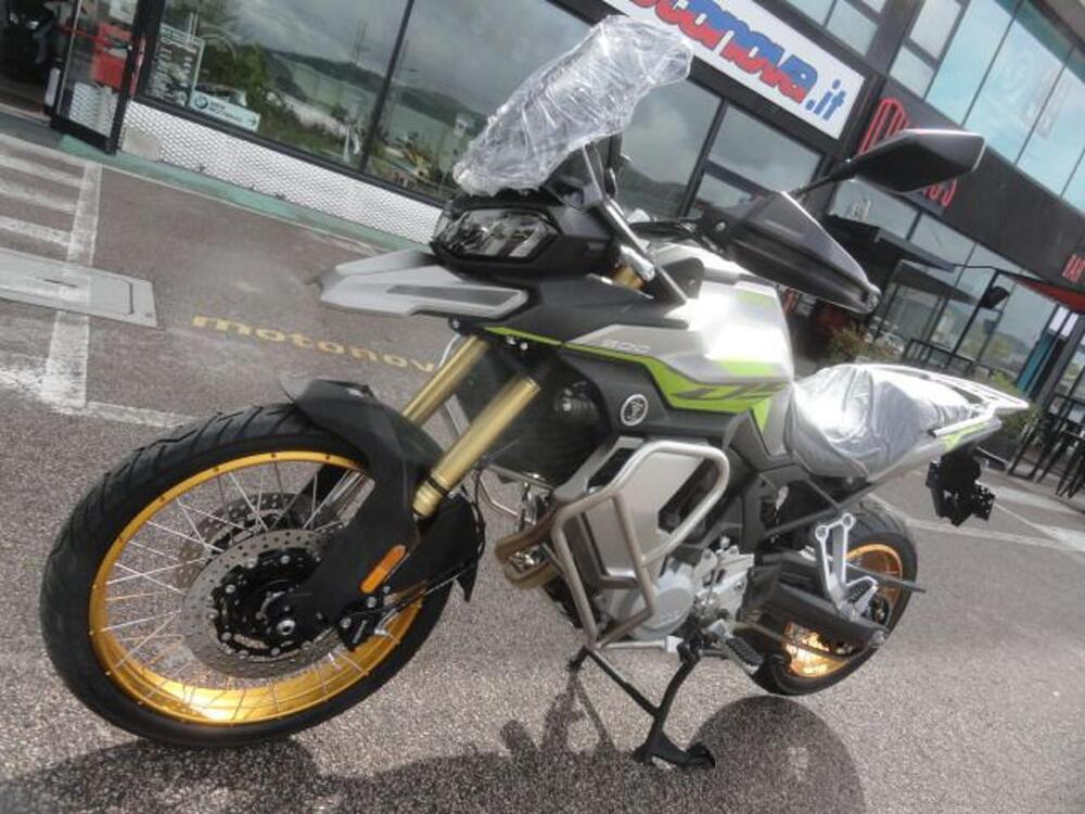 Voge Valico 900DSX (2024 - 25) (18)