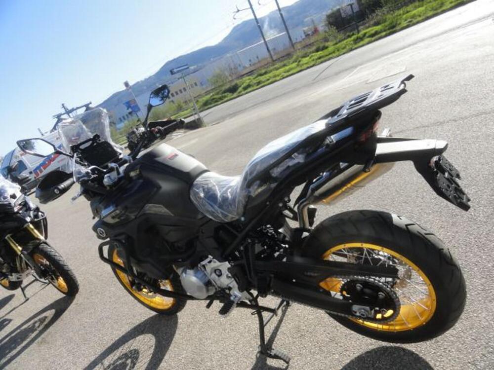 Voge Valico 900DSX (2024 - 25) (10)