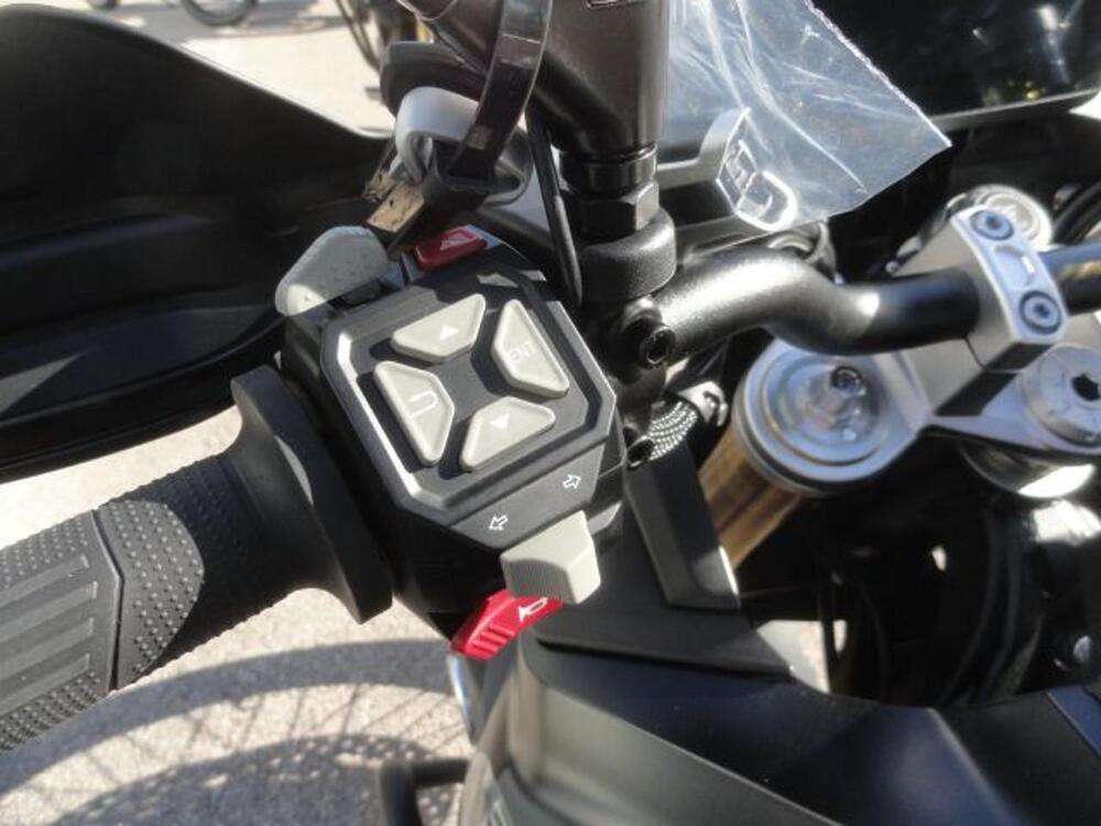 Voge Valico 900DSX (2024 - 25) (15)