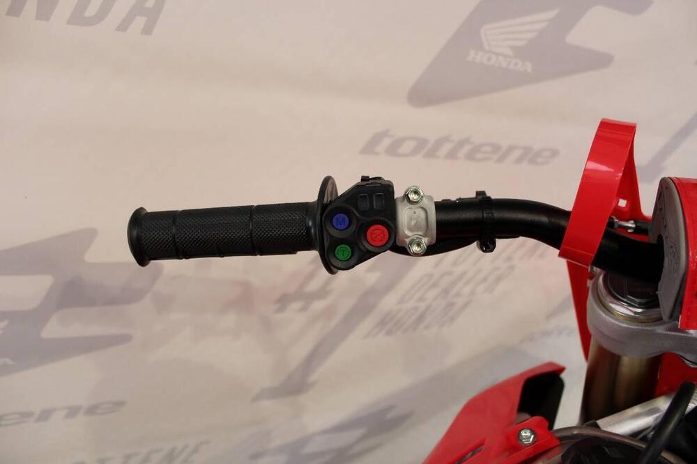 Honda CRF 250 R (2026) (5)