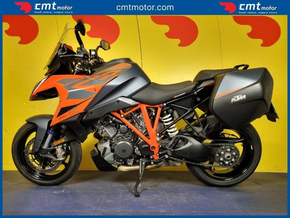 KTM 1290 Super Duke GT (2022 - 25) (3)