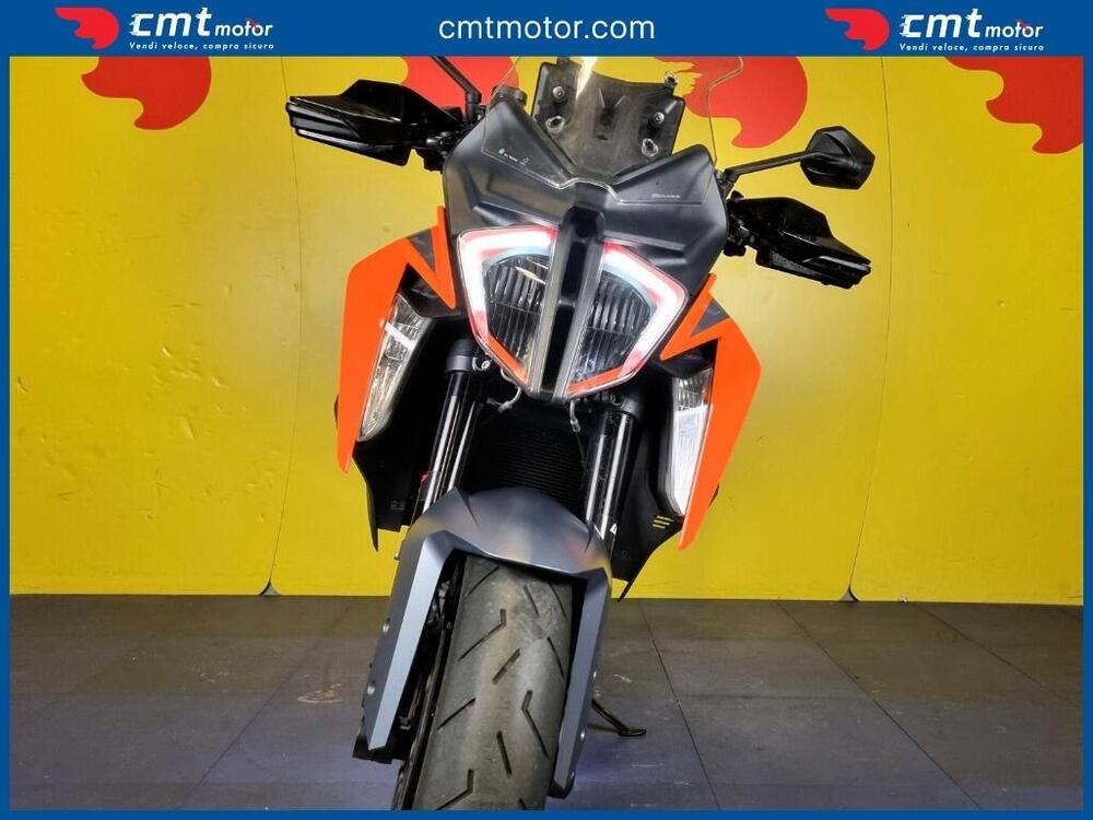 KTM 1290 Super Duke GT (2022 - 25) (6)