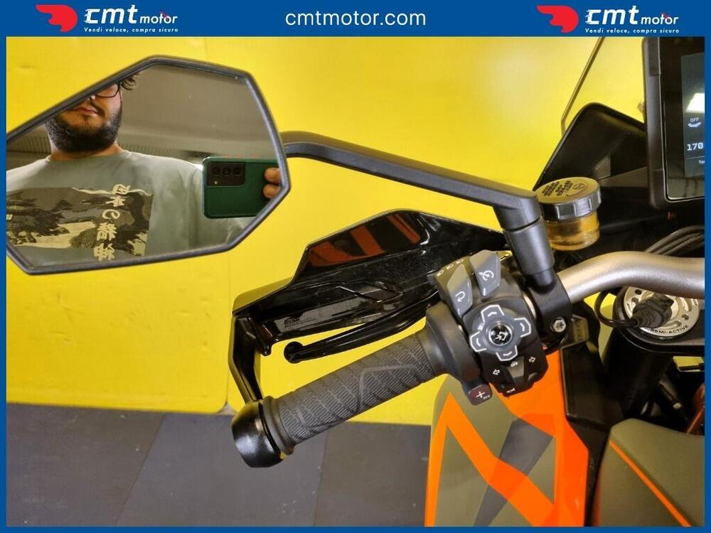 KTM 1290 Super Duke GT (2022 - 25) (11)