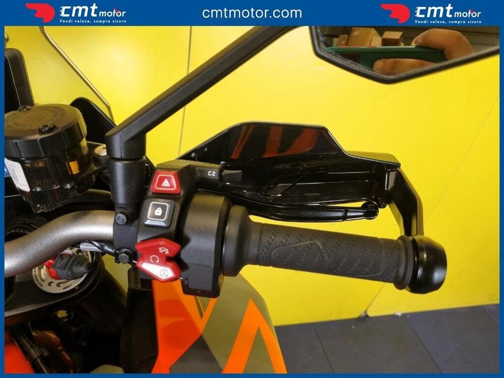 KTM 1290 Super Duke GT (2022 - 25) (12)