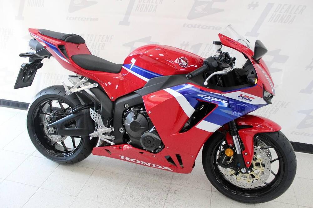Honda CBR 600 RR (2024 - 26) (3)