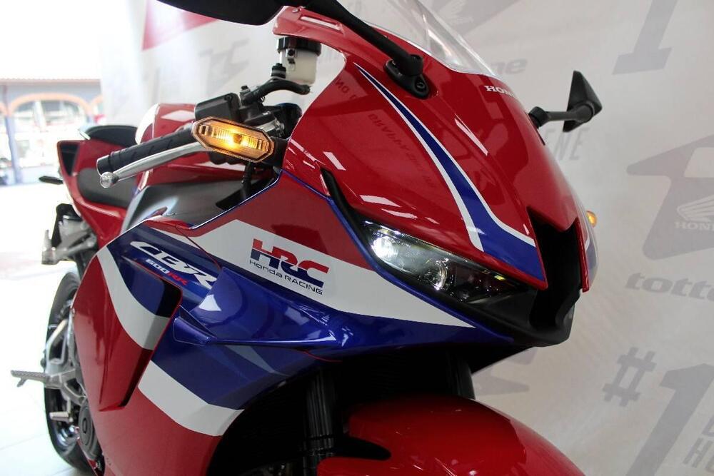 Honda CBR 600 RR (2024 - 26) (4)