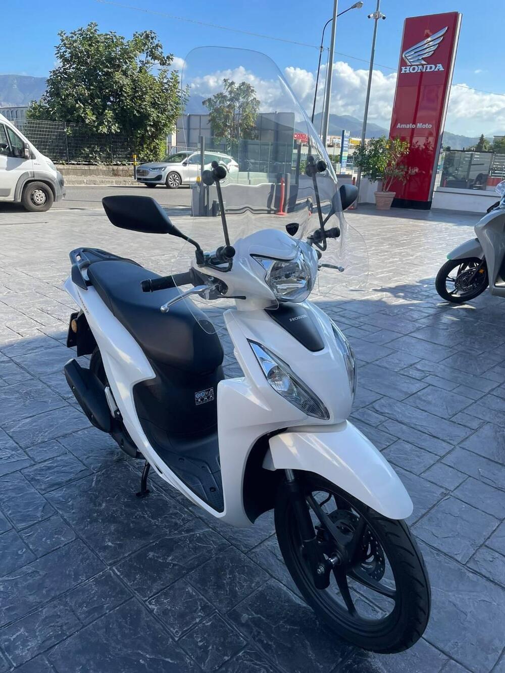 Honda Vision 110 (2021 - 24) (9)